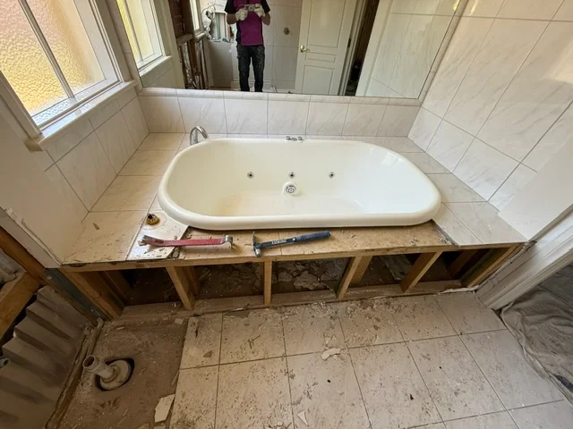 Bathroom before renovation